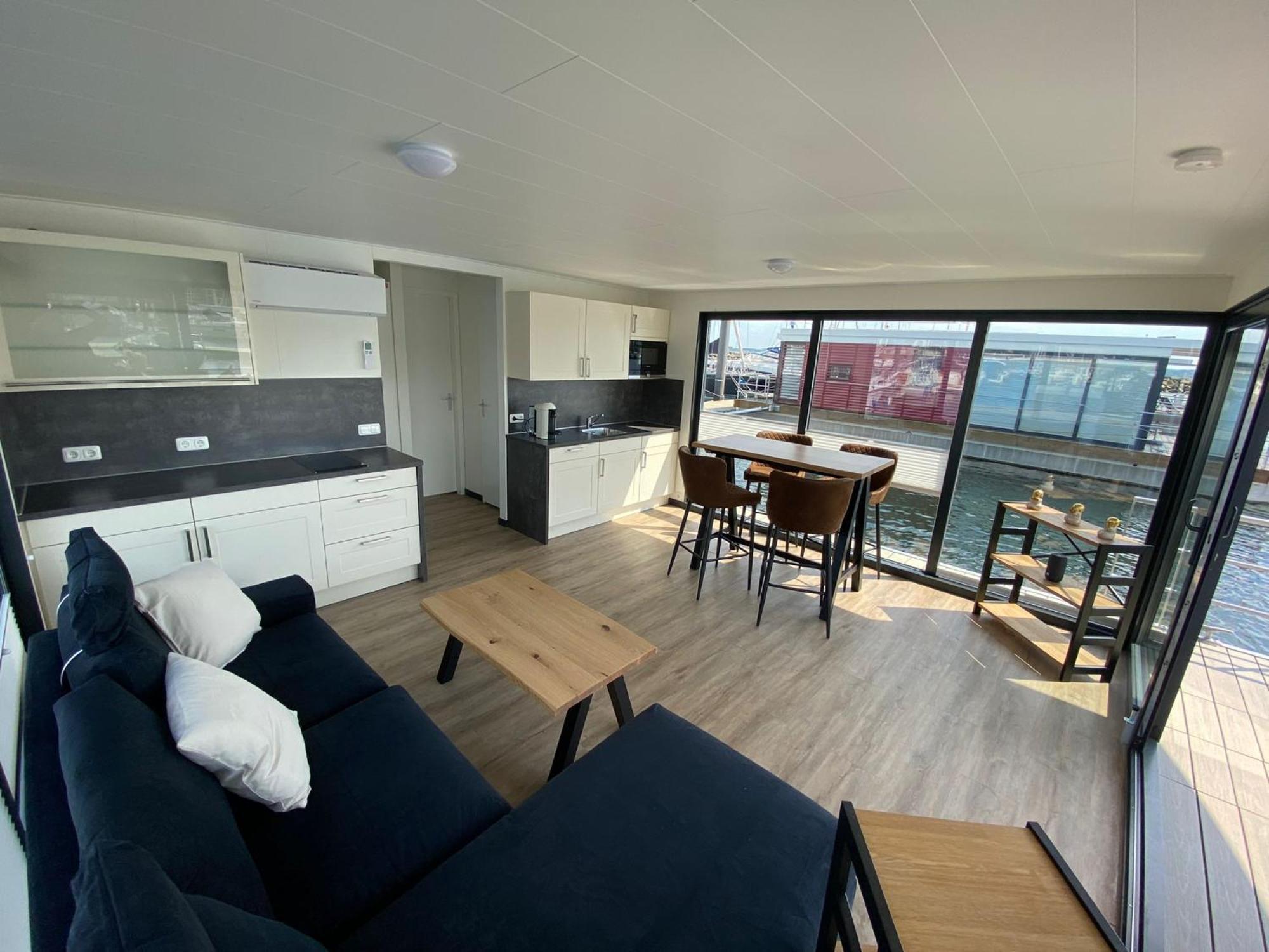 Urlaub Auf Dem Wasser Mit Einmaligen Ausblick - Well Hausboote Boltenhagen 10 Extérieur photo